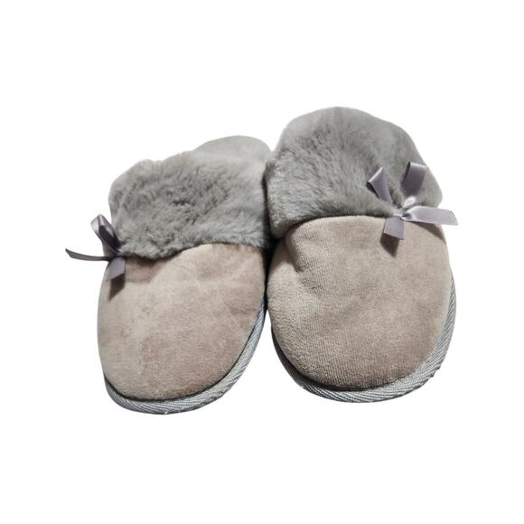 NEW SOMA Plush Gray Chenille Faux Fur Slippers Womens 7/8 Size L with TAGS - Picture 2 of 7